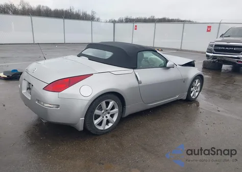2004 Nissan 350Z Touring z USA, uszkodzony, nr VIN JN1AZ36AX4M250486